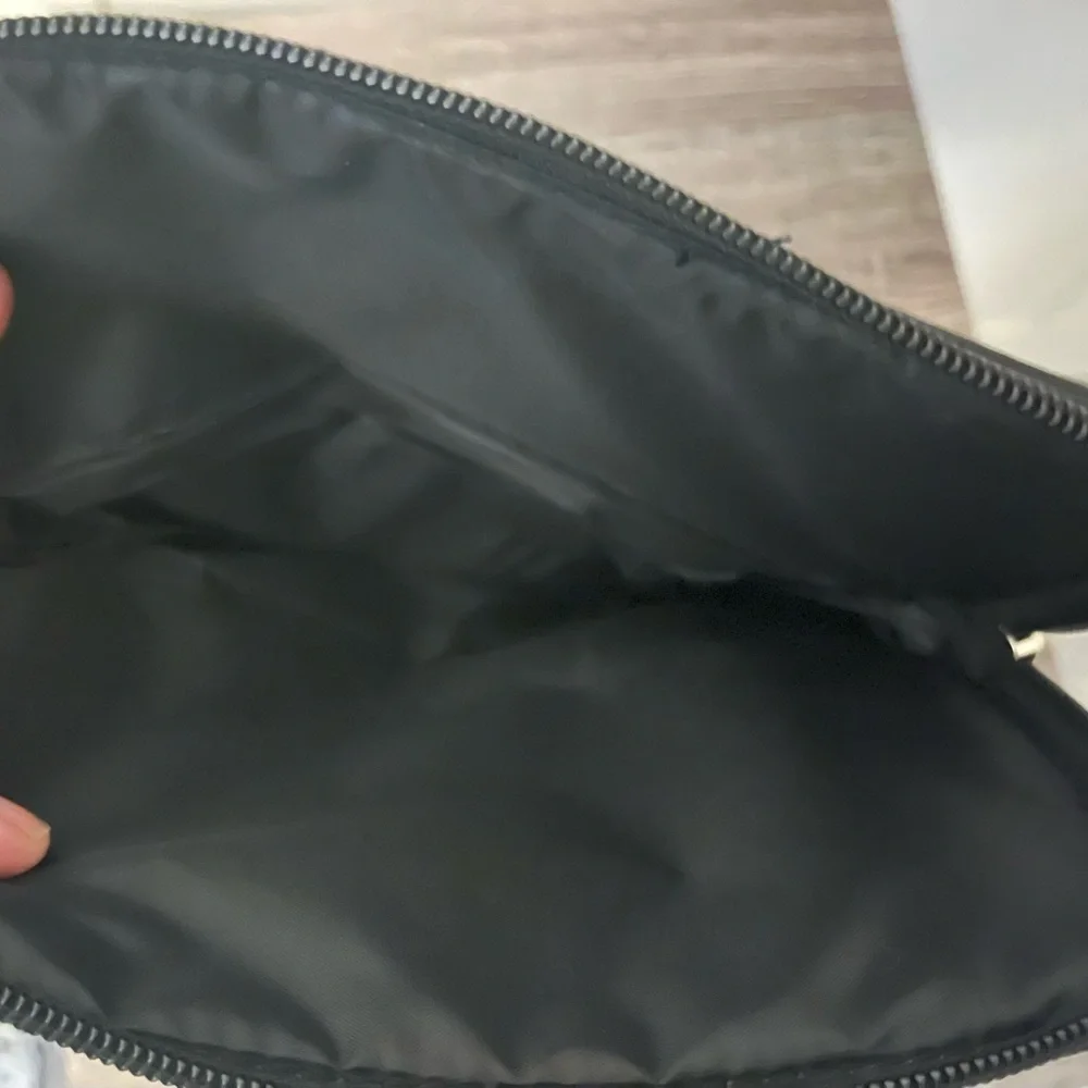 NWT Nautica Black and Tan Crossbody Bag - Picture 6 of 6